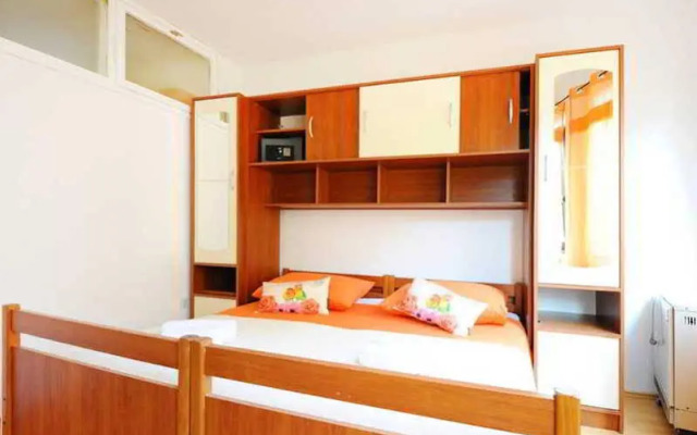 Teatro Apartments