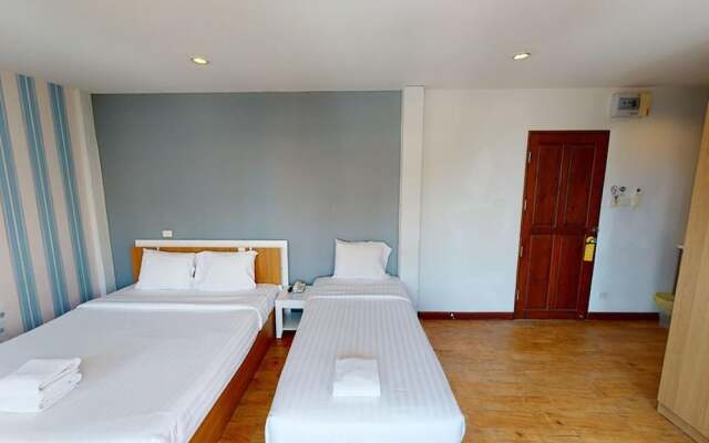 Sea Breeze Residence