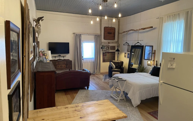 Painted Lady Bed & Brew