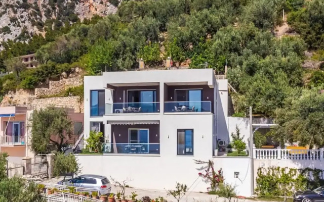 Exclusive Seafront Apartments Apartment 1