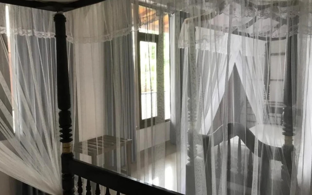 Unawatuna Beach Bungalow