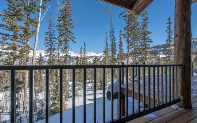 Hilltop Hideaway by Exceptional Stays