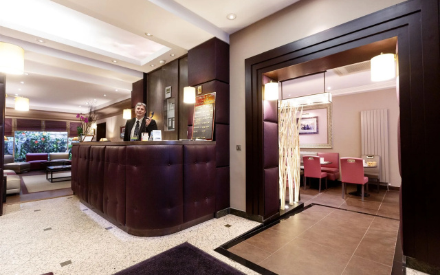 Elysées Hotel