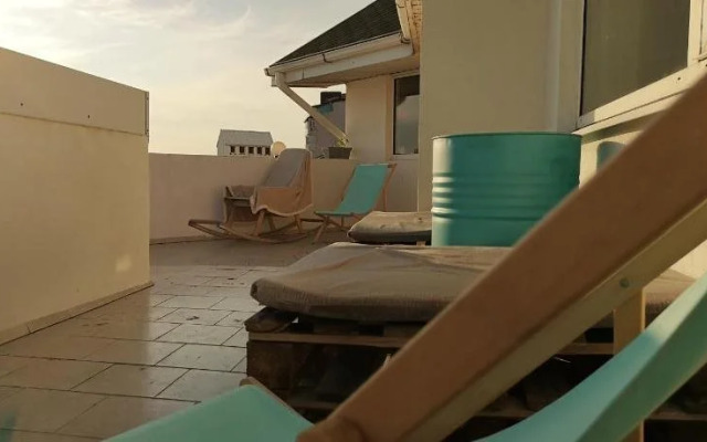 Hostel More