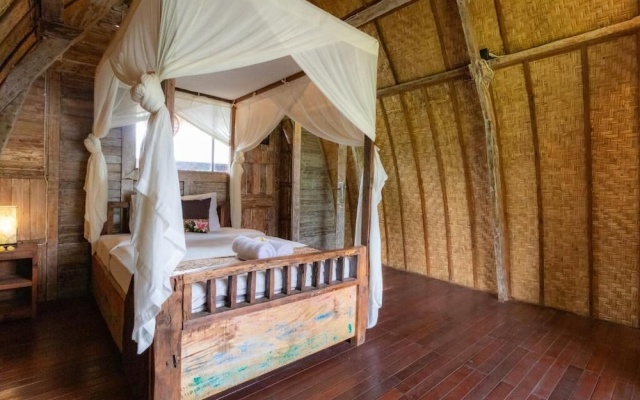 Two Bedroom Bungalow – Guest Rooms – Ubud