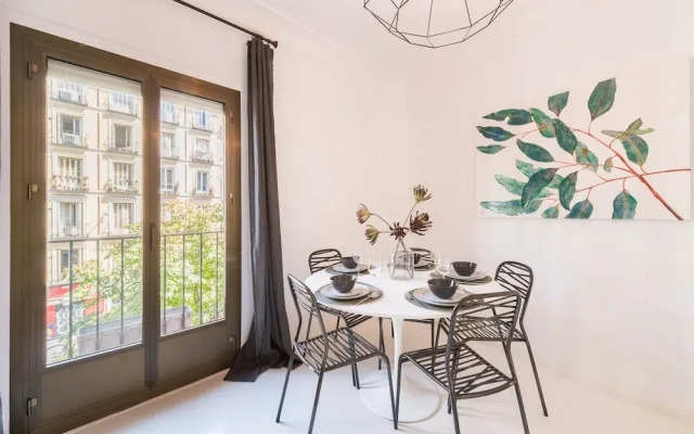 3 Bd Apartment Perfect Location in Plaza de Chueca