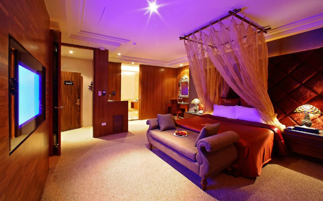 Young Motel
