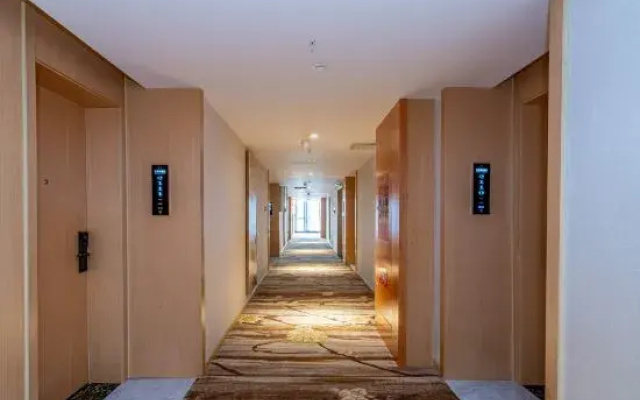 Huatailin Hotel