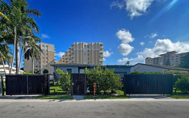Luxury RiverFront by Renzzi