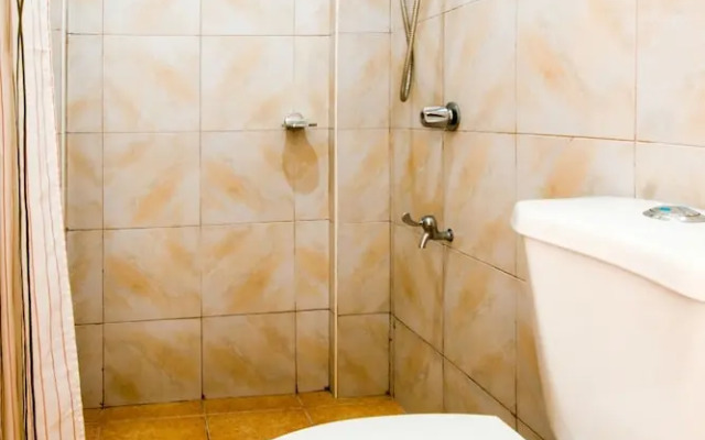 OYO 409 Bans Beach Resort