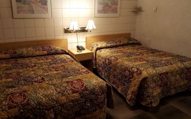 Safari Inn Motel