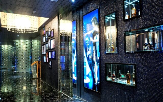 Ceramics International Hotel