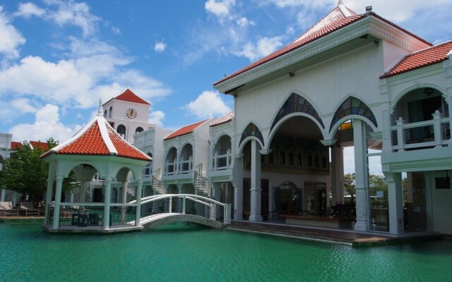 Supicha pool access hotel