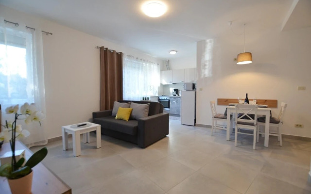 Irene in Rovinj With 1 Bedrooms and 1 Bathrooms