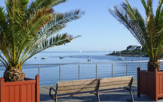 Apartment in Benodet Near Sandy Beaches