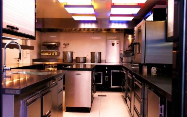 Le B. Suites, Chambres & Restaurant
