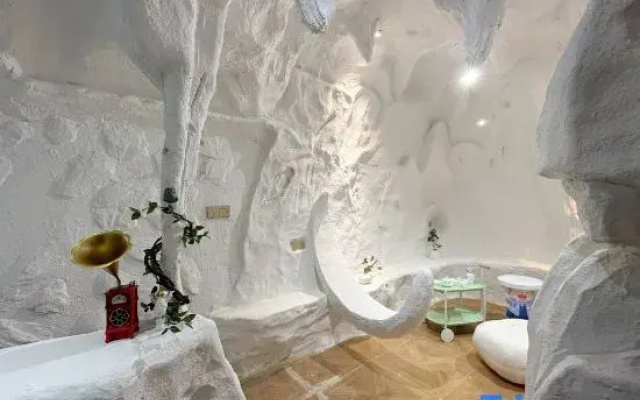 Laoxie Cave Chinese Inn (Chaozhou Ancient City)
