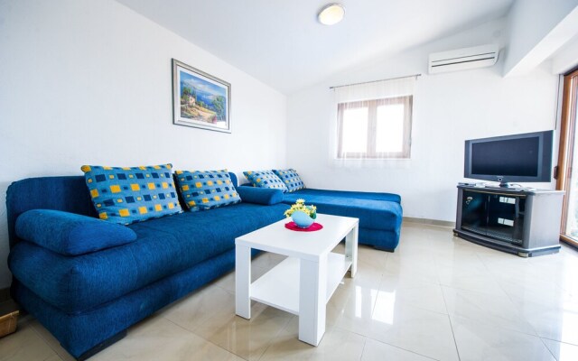 Apartments Villa Flora