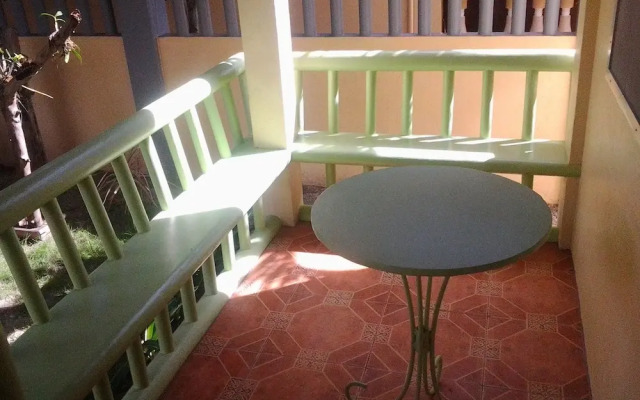 Randy's Bantayan Island Resort