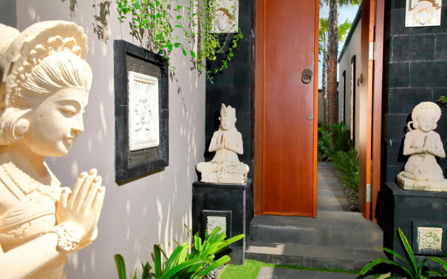 The Banyumas Suite Villa Legian