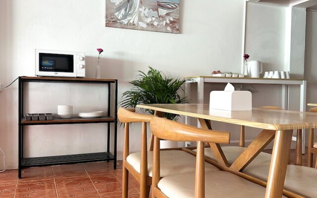 MONTANA Hotel & Hostel Phuket