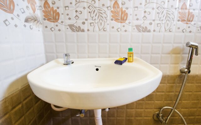 Fabexpress Grand Castle Hill Resorts