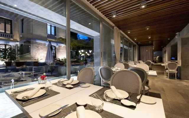 Hospes Palacio de los Patos, a Member of Design Hotels