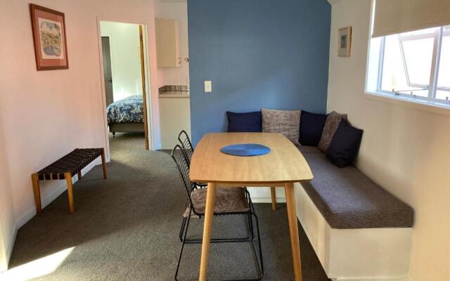 Heart of Russell Apartment - Russell Holiday Apartment