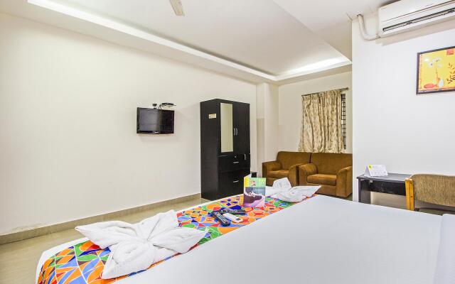 FabHotel 4 Seasons Silk Board