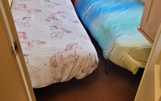 Discover Comfort Home From Home 8-birth Caravan