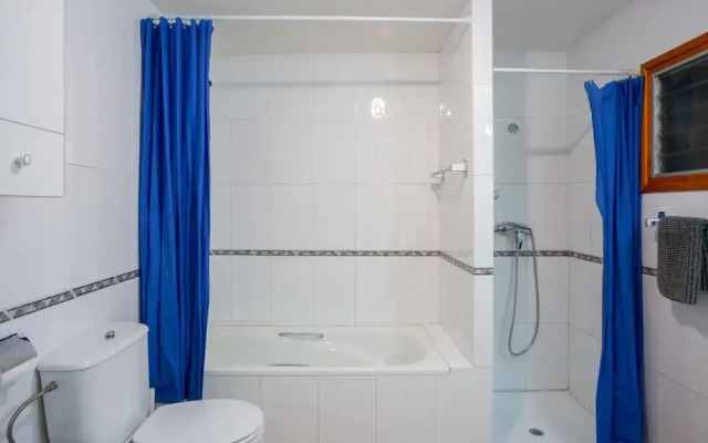Vibranr Holiday Home in Aiguaviva With Swimming Pool