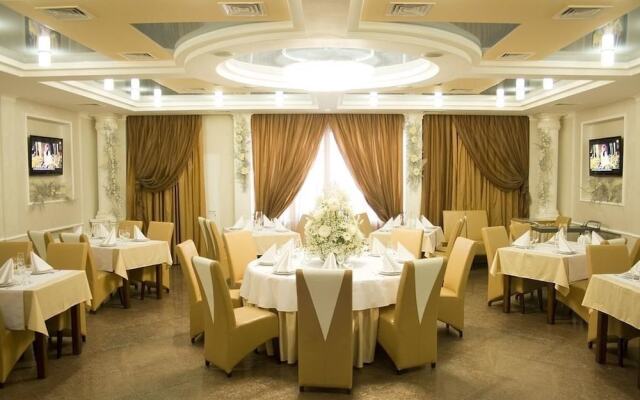 Отель «Страйк»