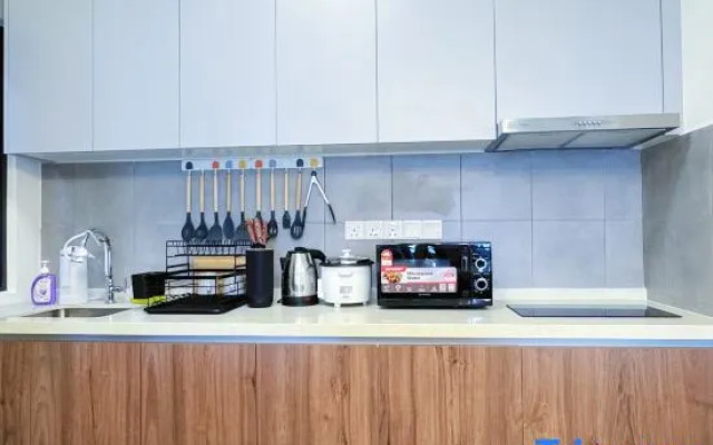 M Vertica KL City 4 Bedroom Fully Air-Con Suite