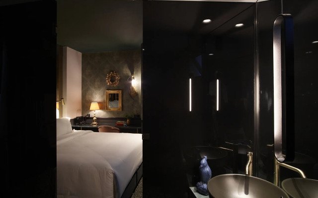 Skylark, Aluma Hotel & Resort