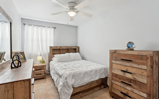 Philadelphia Vacation Rental Near Public Transit!