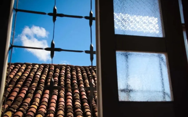 Sombrilla ft Mansion Cantero - Adults Only