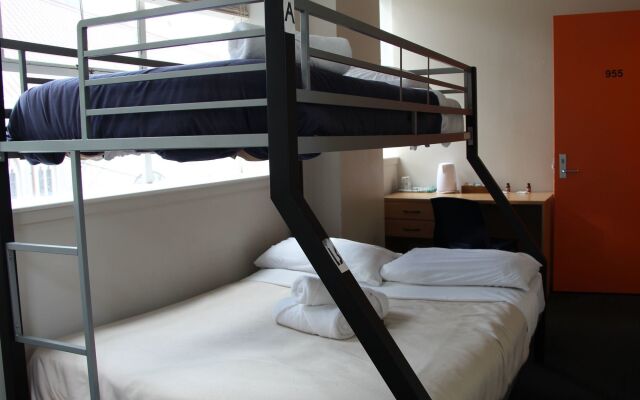 Trek Global Backpackers
