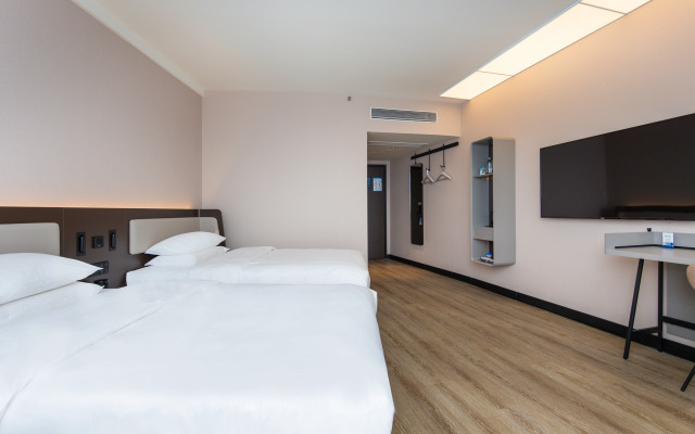 Hanting Hotel Nanjing Huangpu Road