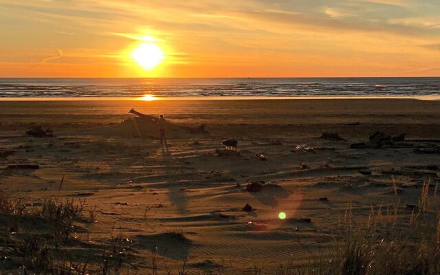 Hi-Tide Ocean Beach Resort