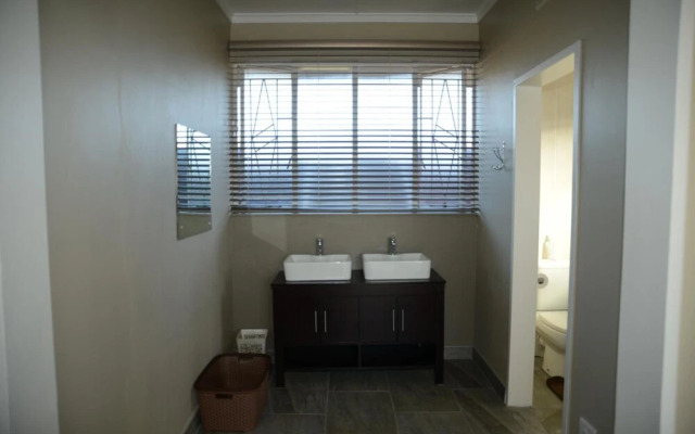Skylight Lodge