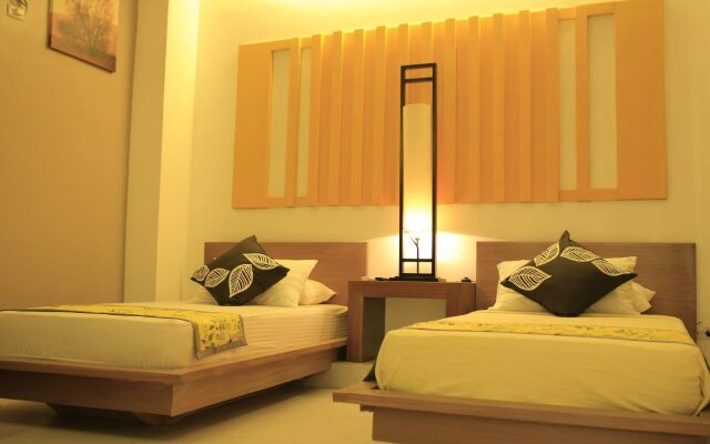 Hotel Monde
