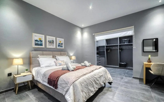 L apartment