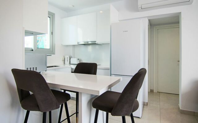 Phaedrus Living - Seaside Luxury Flat Harbour 108