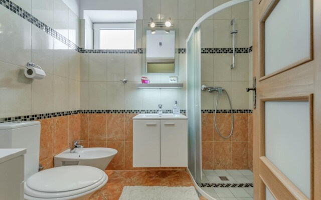 Luxurious Holiday Home in Arbanija with Hot Tub