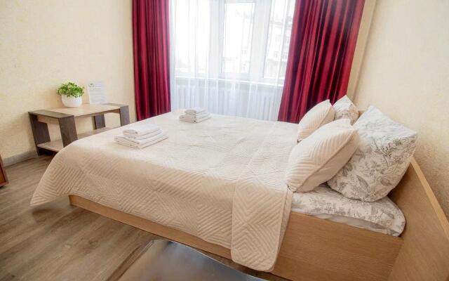 4 Сезона в микрорайоне Восточный 6/3А