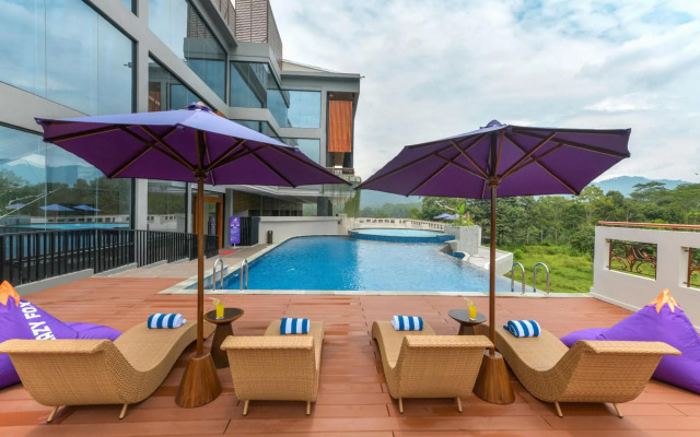FOX Harris Hotel & Conventions Banjarnegara
