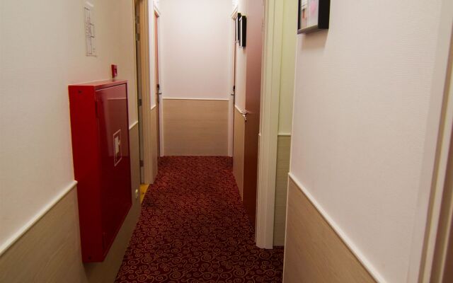 Amsterdam Downtown Hotel