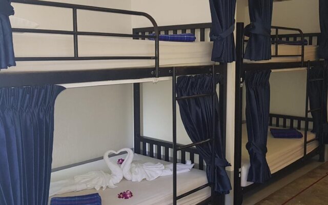 Koh Tao Central Hostel