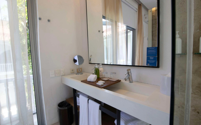 Nacar Hotel Cartagena, Curio Collection by Hilton