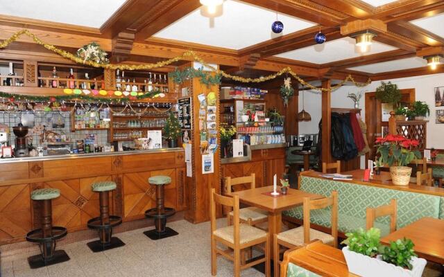 Hotel Bucaneve